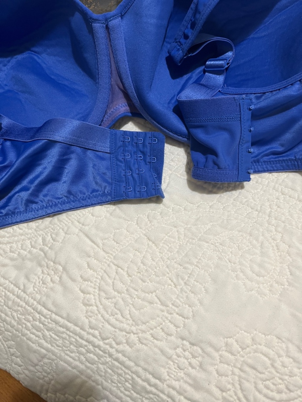Smooth Underwire Bra in Deep Blue - Picture 5 of 6